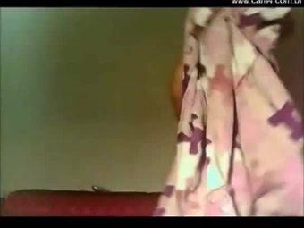 Morena novinha gozando na webcam