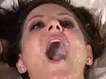 Bukkake cum slut look slikeaglaced donut salope