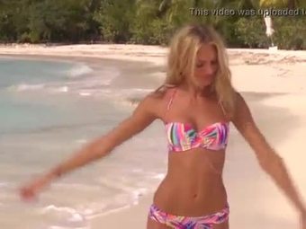 Candice Swanepoel Sexy body