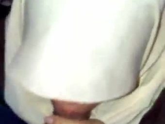 Cewe Jilbab Sepong Kontol Sampai Muntah